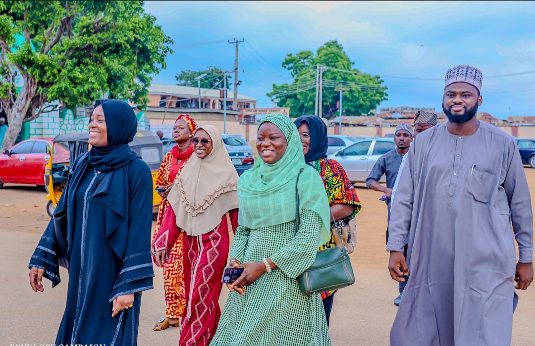 BBYDI's members at Emir palace in Ilorin to seek support for advocacy against GBV
